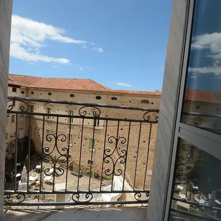La Casa Nel Vicolo